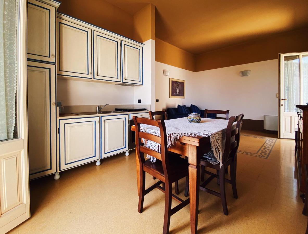 אפרטהוטל איספיקה Palazzo Gambuzza מראה חיצוני תמונה