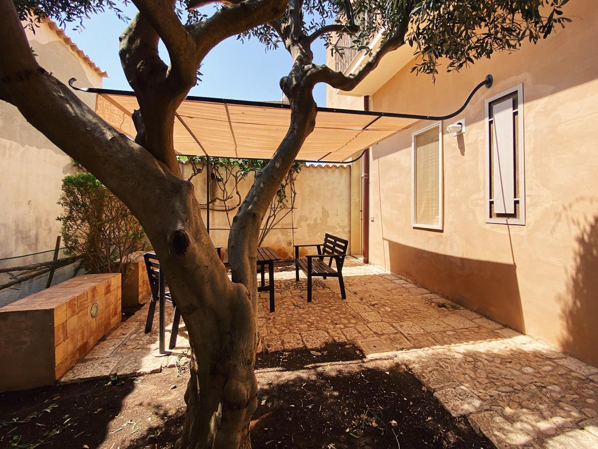 אפרטהוטל איספיקה Palazzo Gambuzza חדר תמונה
